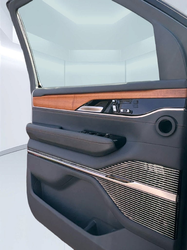 2023 Jeep Grand Wagoneer Series II