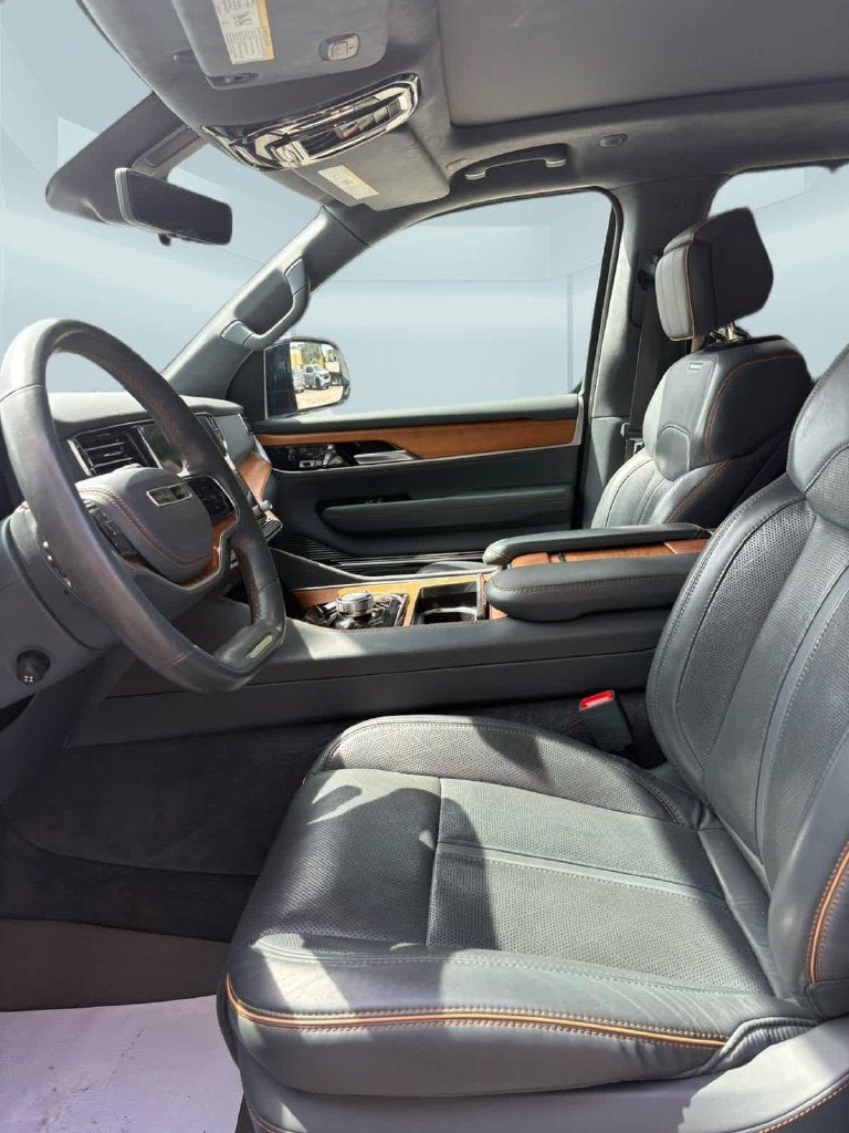 2023 Jeep Grand Wagoneer Series II