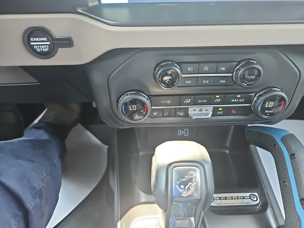 2023 Ford Bronco Base