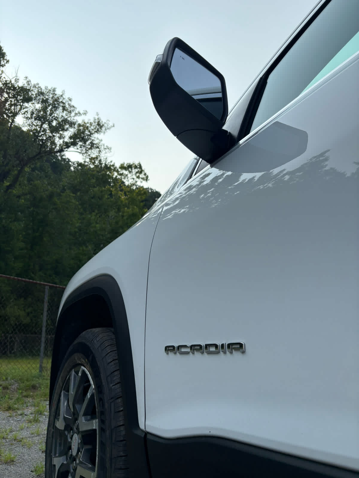 2023 GMC Acadia SLE