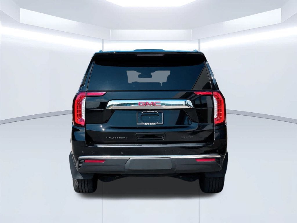 2023 GMC Yukon SLT
