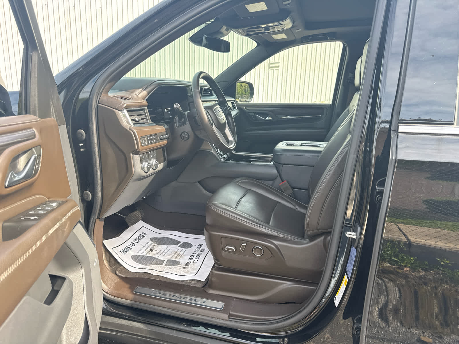 2023 GMC Yukon Denali