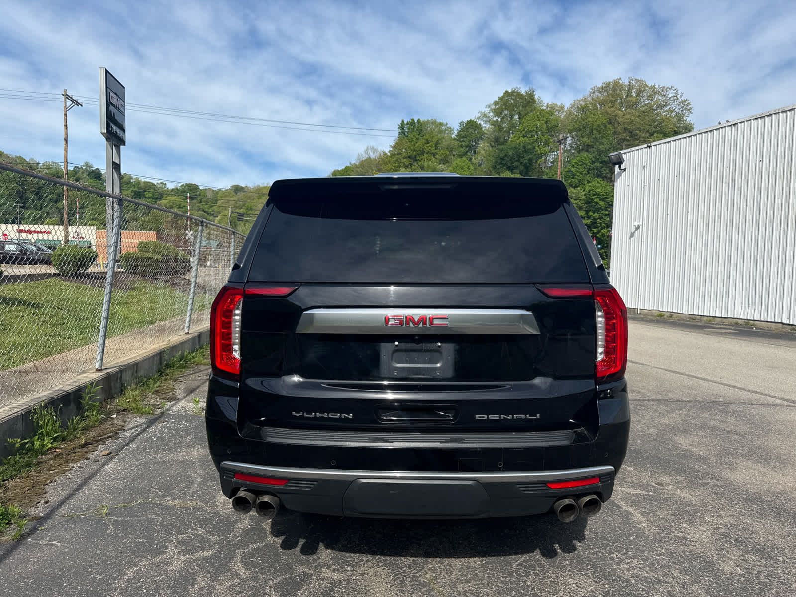2023 GMC Yukon Denali
