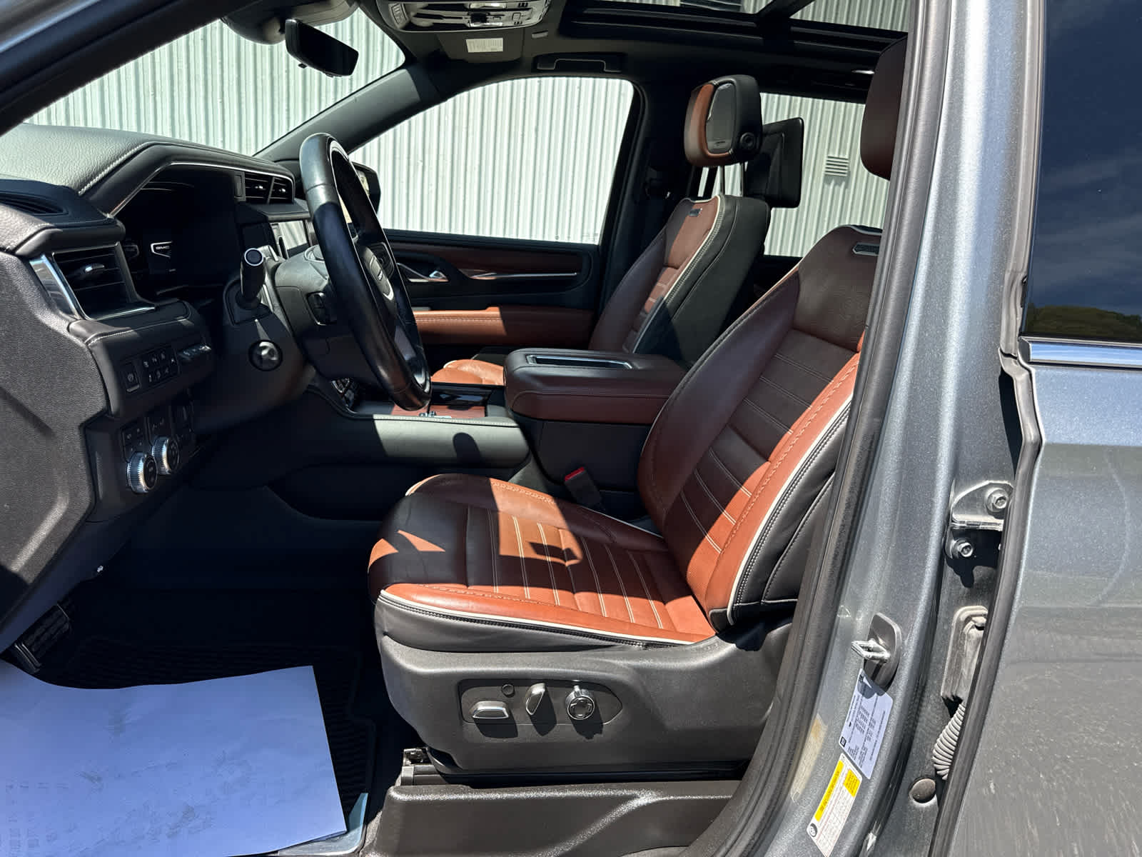 2023 GMC Yukon XL Denali Ultimate