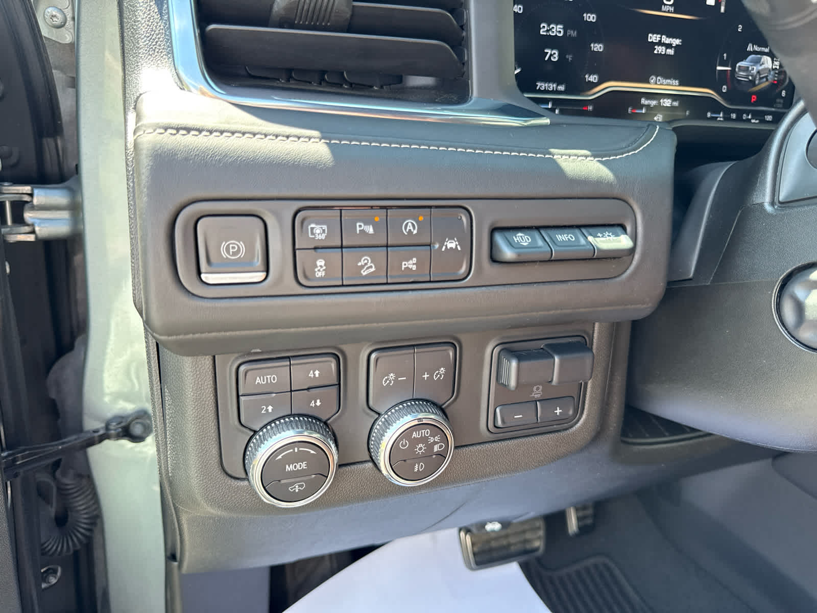 2023 GMC Yukon XL Denali Ultimate