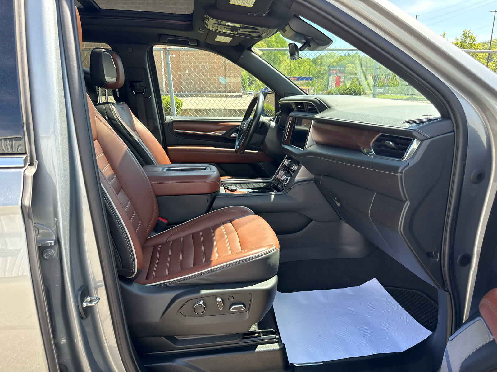 2023 GMC Yukon XL Denali Ultimate