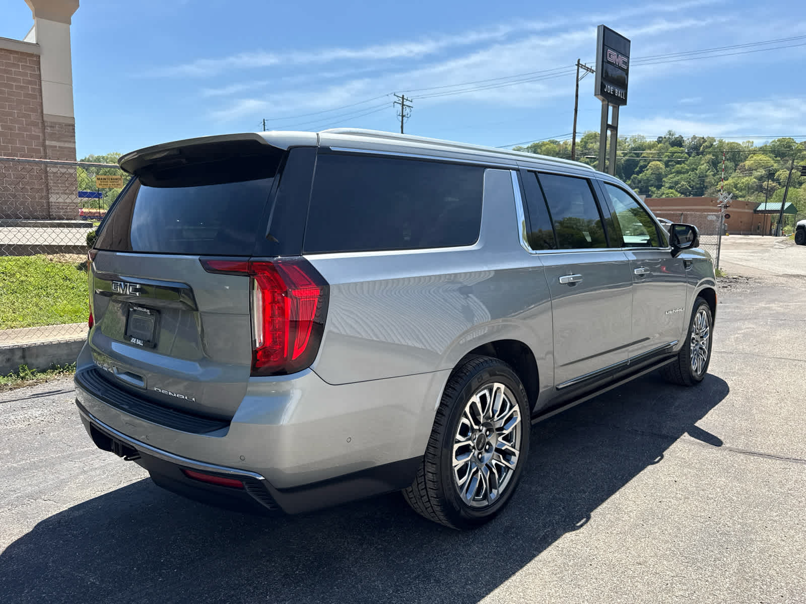 2023 GMC Yukon XL Denali Ultimate