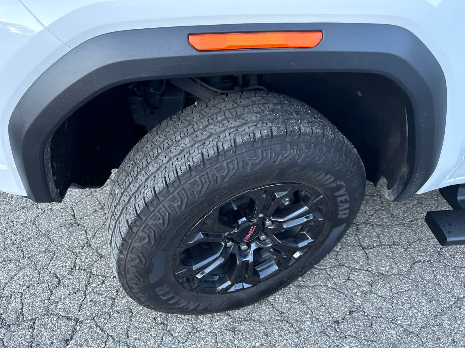 2025 GMC Canyon Elevation