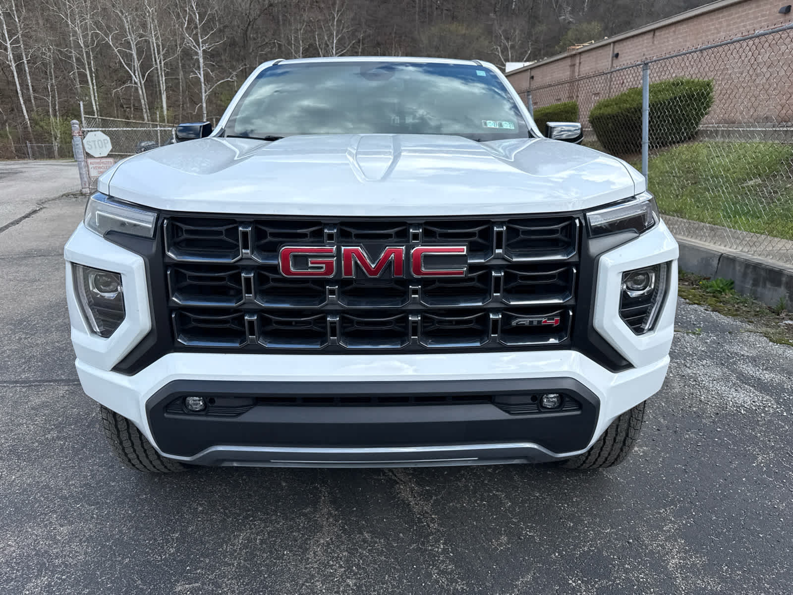 2024 GMC Canyon AT4
