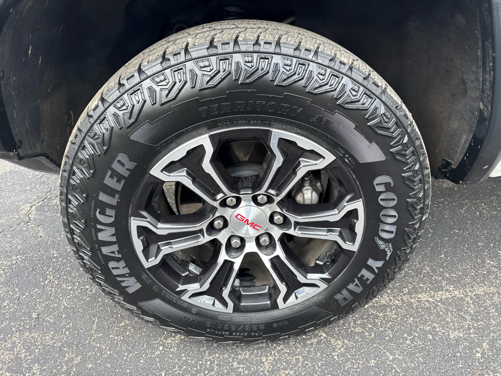 2024 GMC Canyon AT4