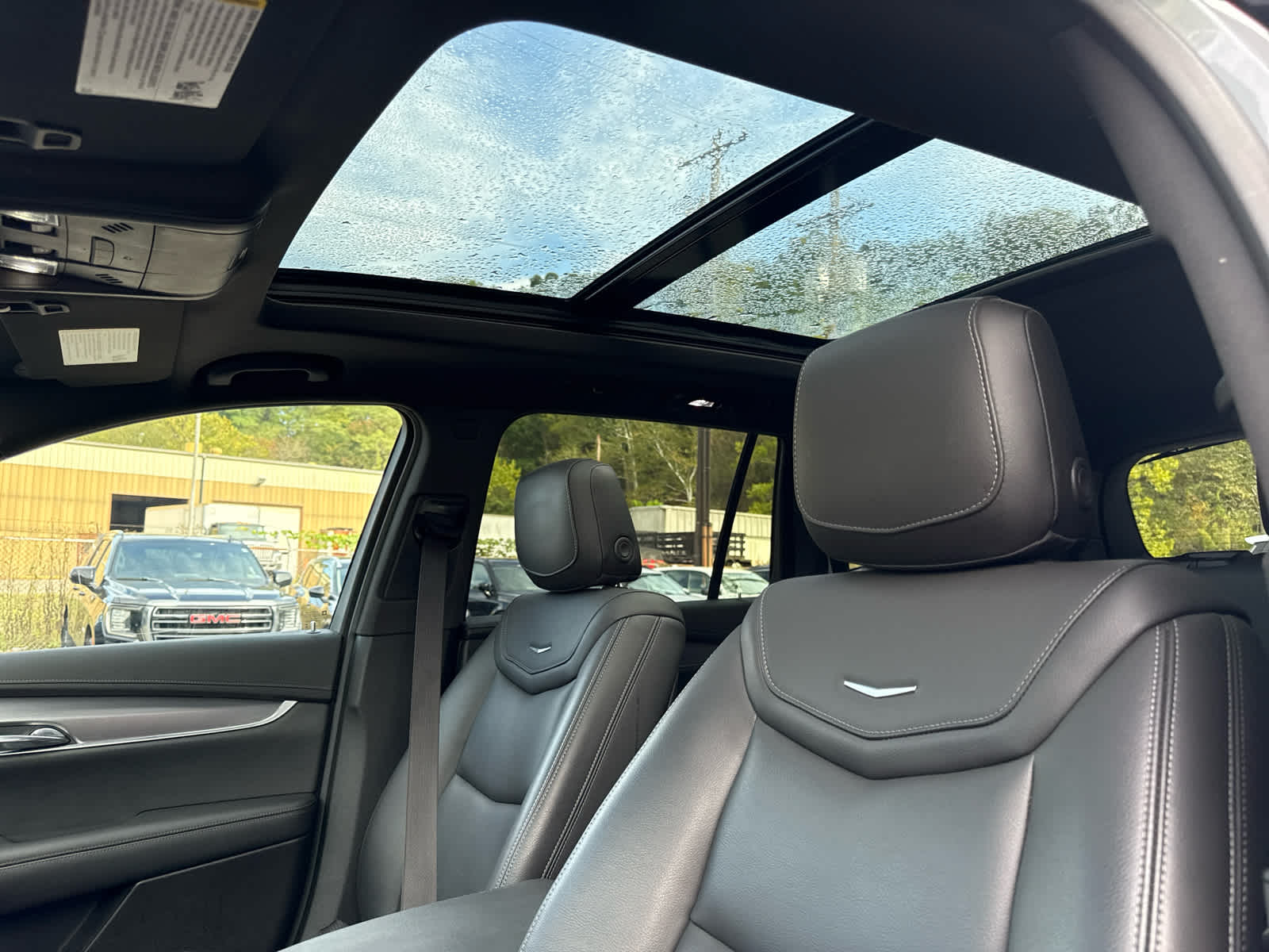 2024 Cadillac XT6 Luxury