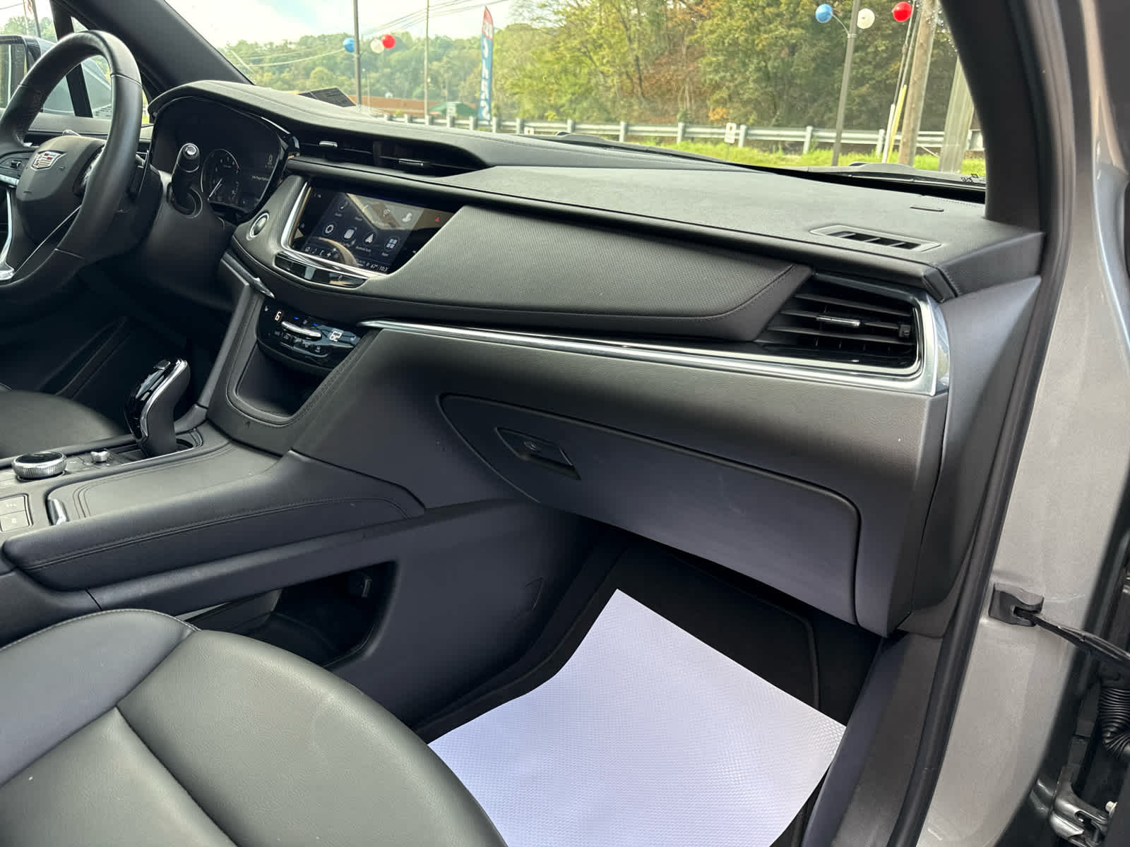 2024 Cadillac XT6 Luxury