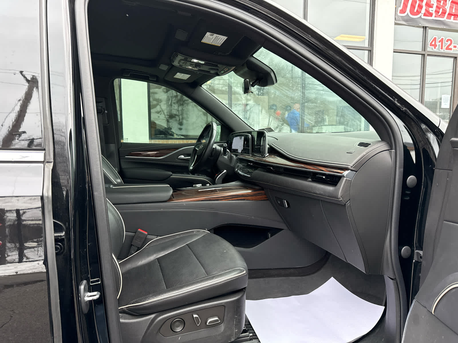 2022 Cadillac Escalade Premium Luxury