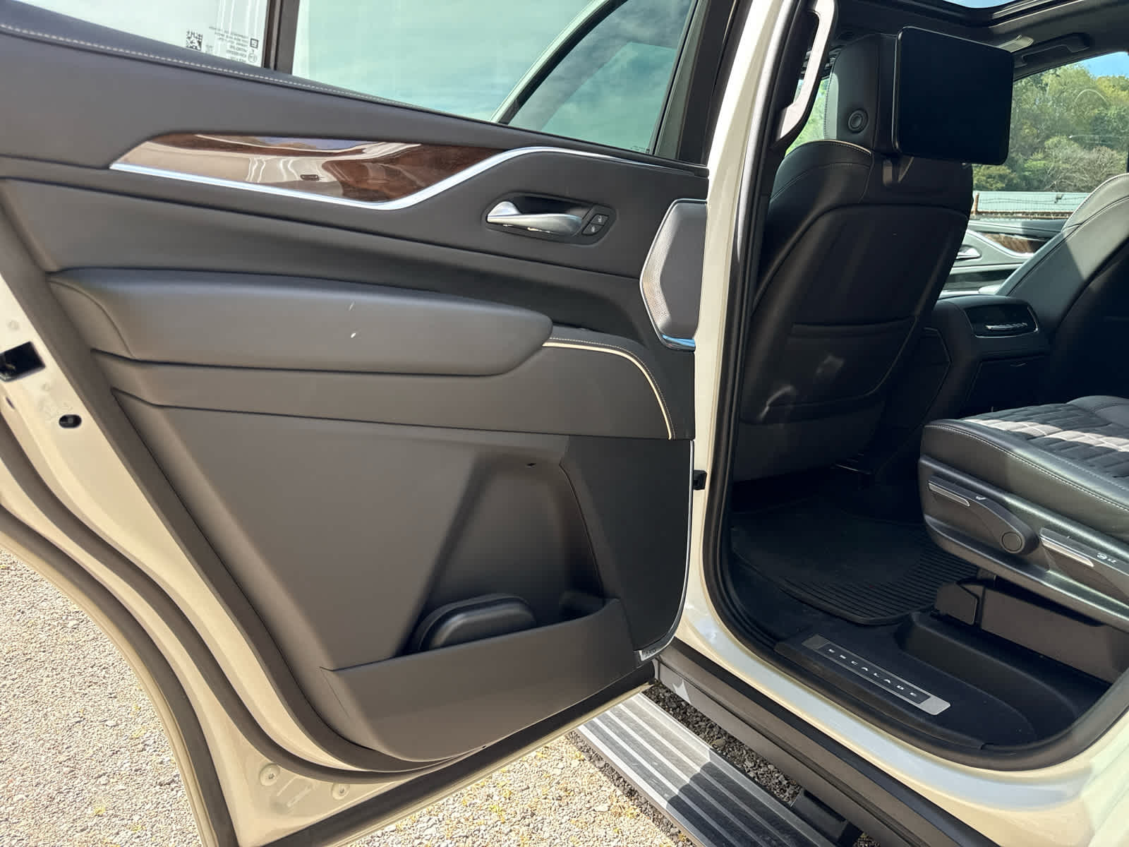 2023 Cadillac Escalade Sport Platinum