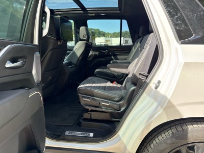 2023 Cadillac Escalade Sport Platinum