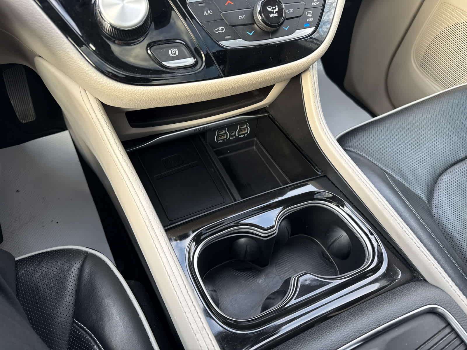 2024 Chrysler Pacifica Limited