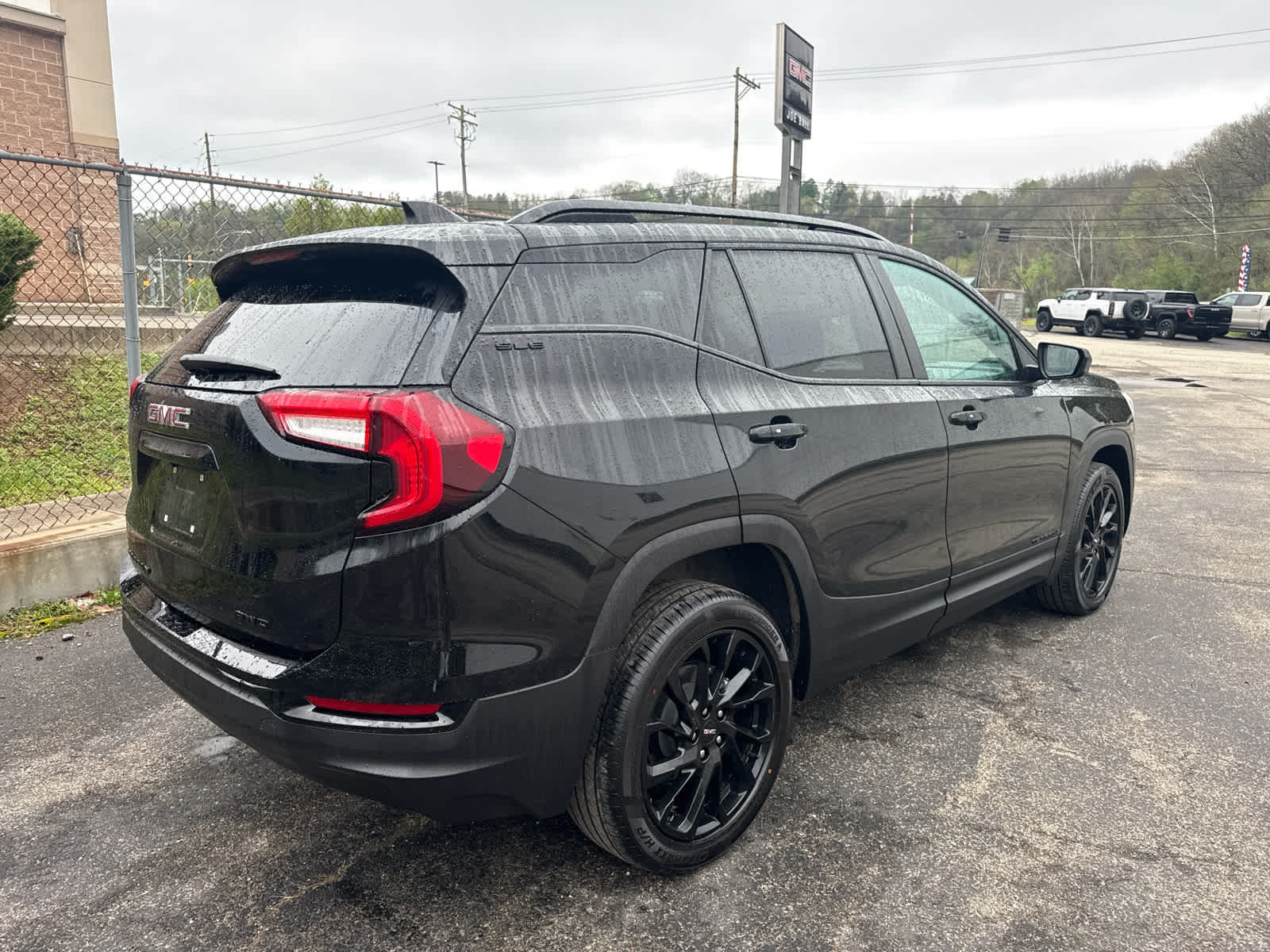 2023 GMC Terrain SLE