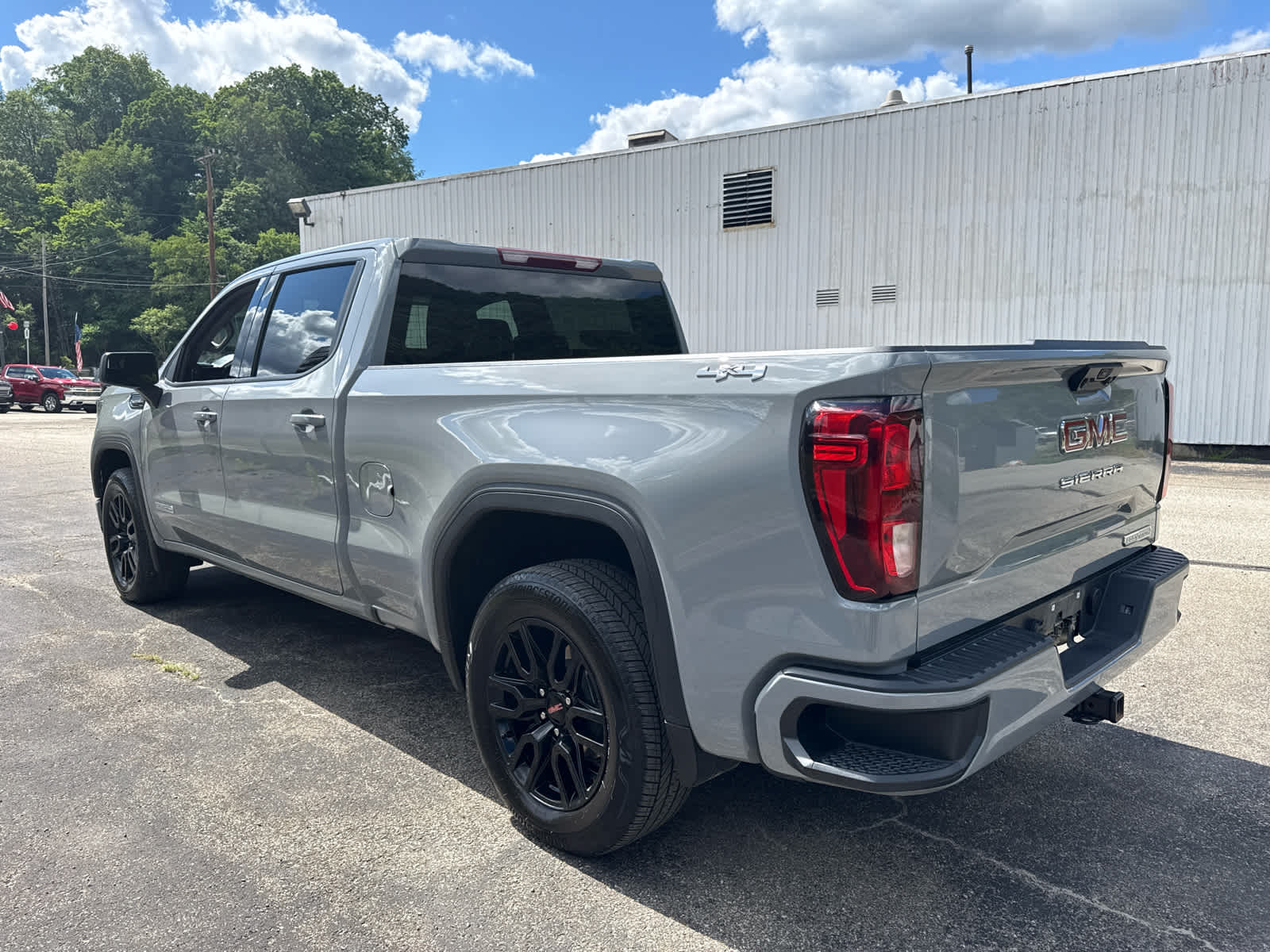 2024 GMC Sierra 1500 Elevation