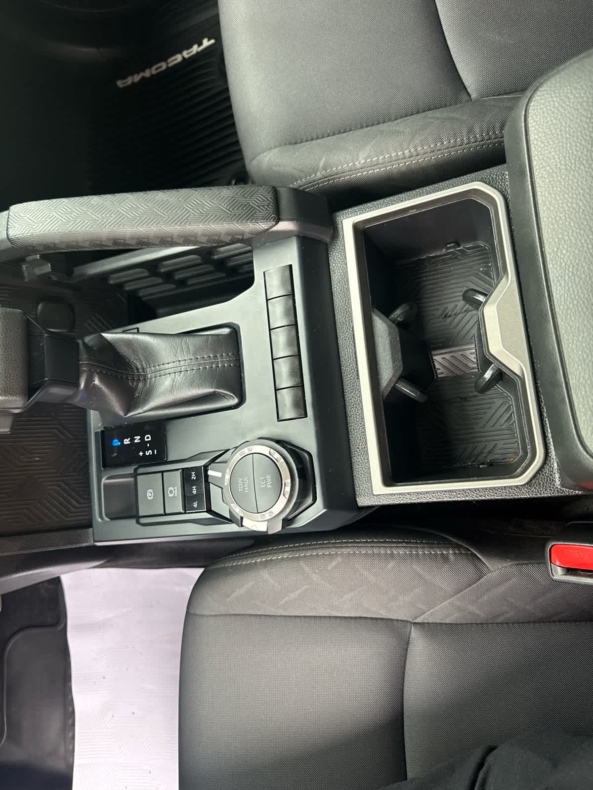 2025 Toyota Tacoma 4WD SR