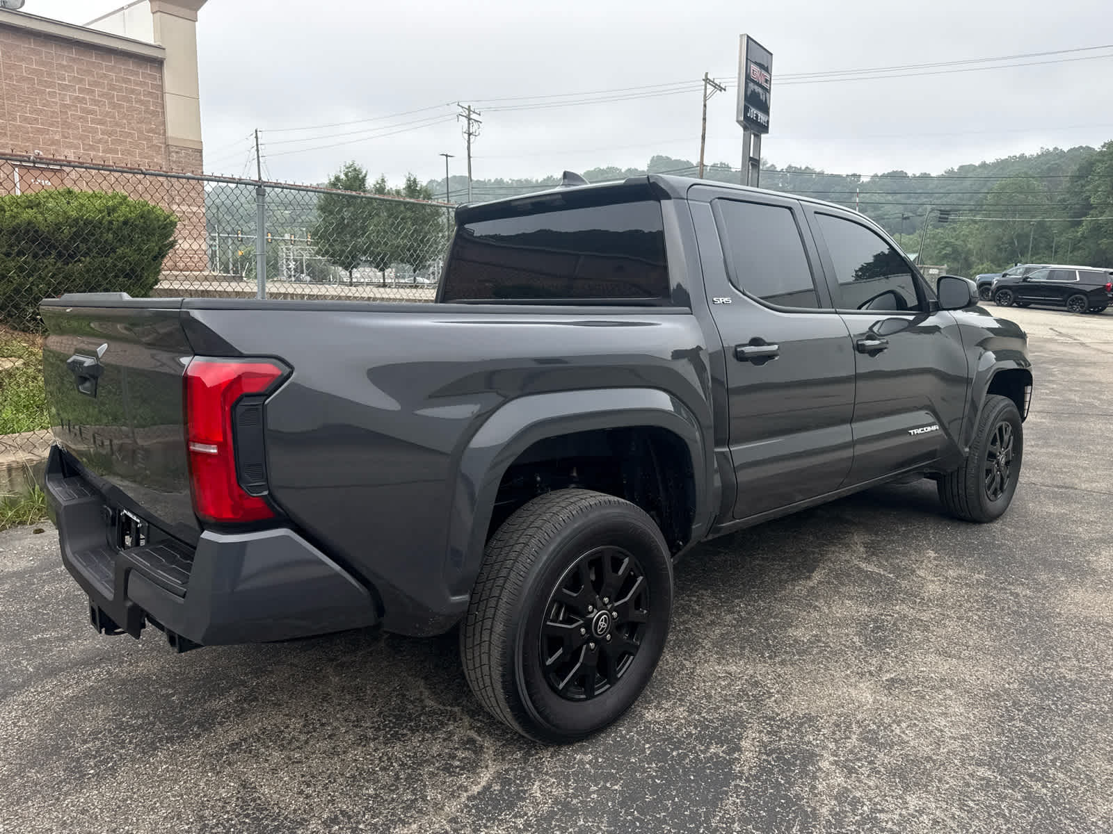 2025 Toyota Tacoma 4WD SR