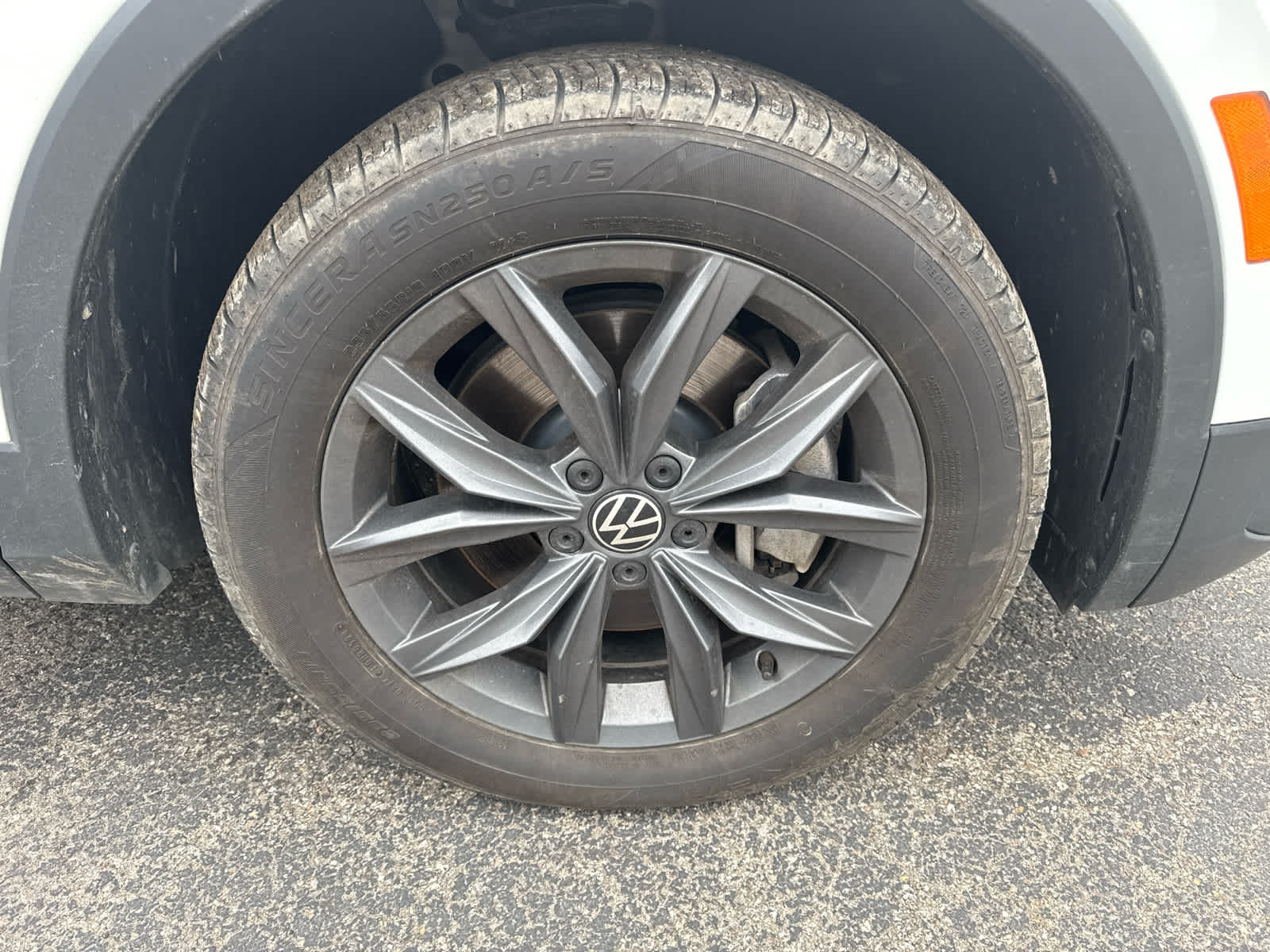 2022 Volkswagen Tiguan SE