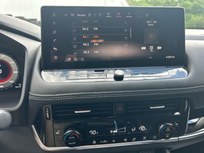 2024 Nissan Rogue SL