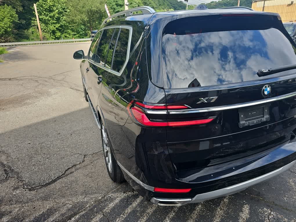 2024 BMW X7 xDrive40i