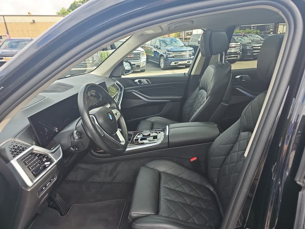 2024 BMW X7 xDrive40i
