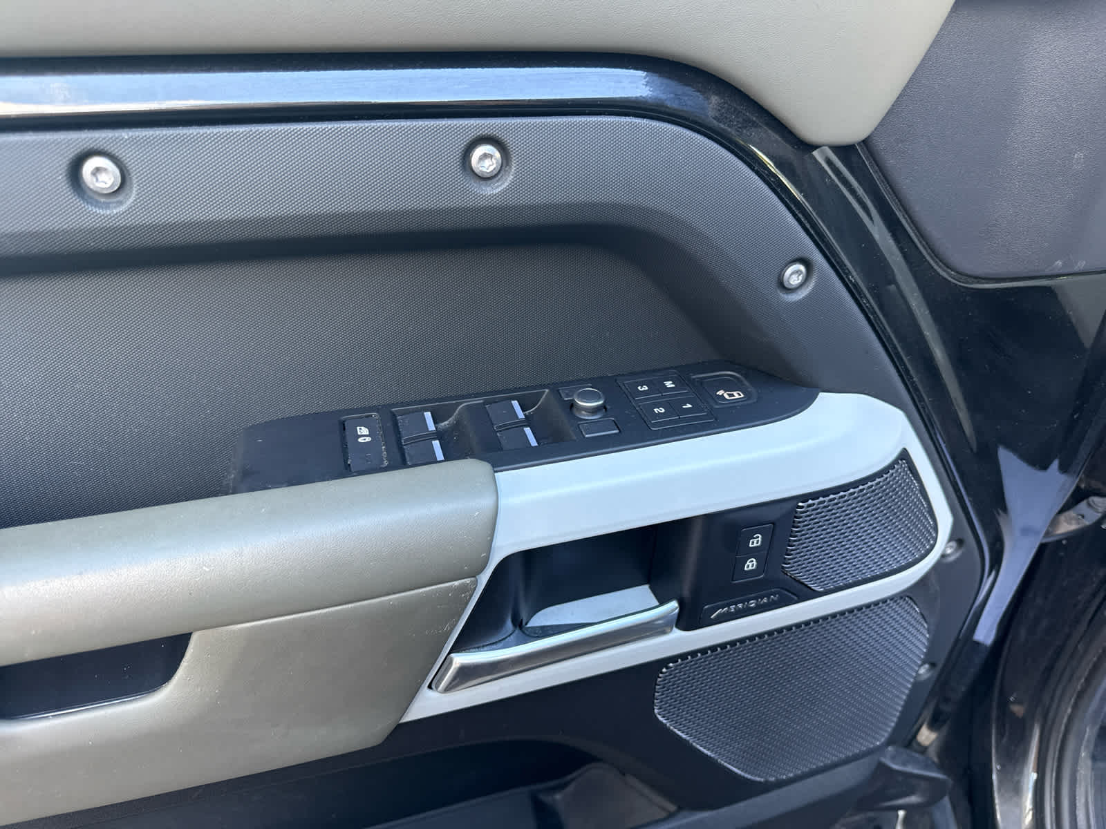 2020 Land Rover Defender HSE